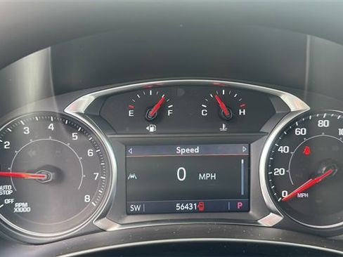 Used 2024 GMC Terrain SLT image 14