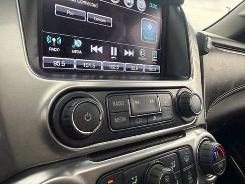 Used 2019 Chevrolet Tahoe Premier AWD/4WD image 33