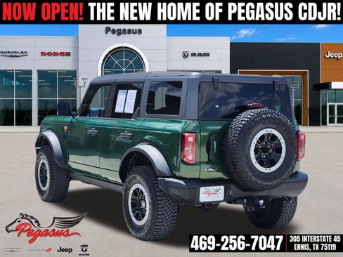 Used 2024 Ford Bronco Badlands AWD/4WD image 4