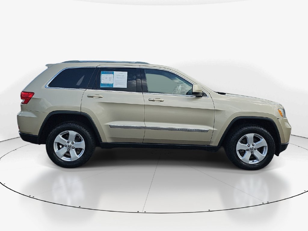 Used 2011 Jeep Grand Cherokee Laredo RWD image 5