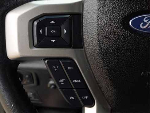 Used 2018 Ford F150 Lariat image 30