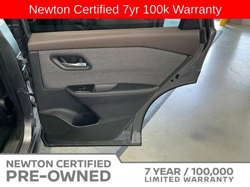 Used 2023 Nissan Rogue SV AWD/4WD image 38