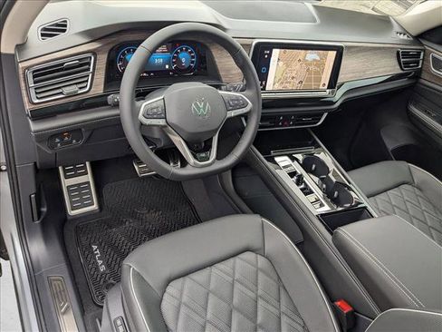 New 2026 Volkswagen Atlas SEL Premium R-Line image 3