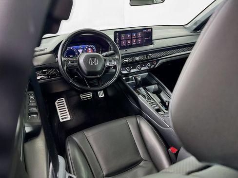 Used 2023 Honda Accord Sport image 12