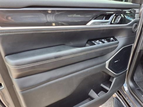 Used 2022 Jeep Wagoneer Series I w/ Rear Seat Video Group 1 image 18