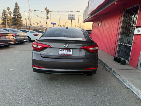 Used 2017 Hyundai Sonata SE image 5