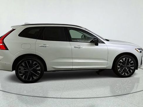Used 2027 Volvo XC60 B5 Ultra AWD/4WD image 8