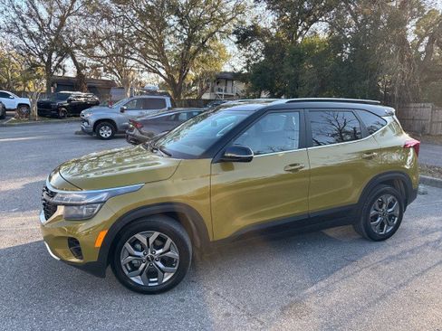 Used 2024 Kia Seltos S image 3