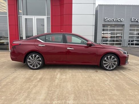 New 2025 Nissan Altima 2.5 SL image 4