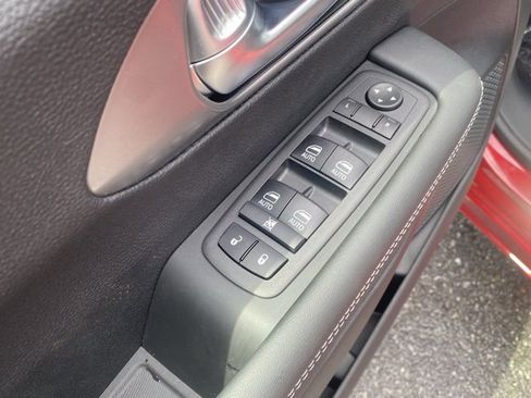 New 2026 Chrysler Voyager LX image 13