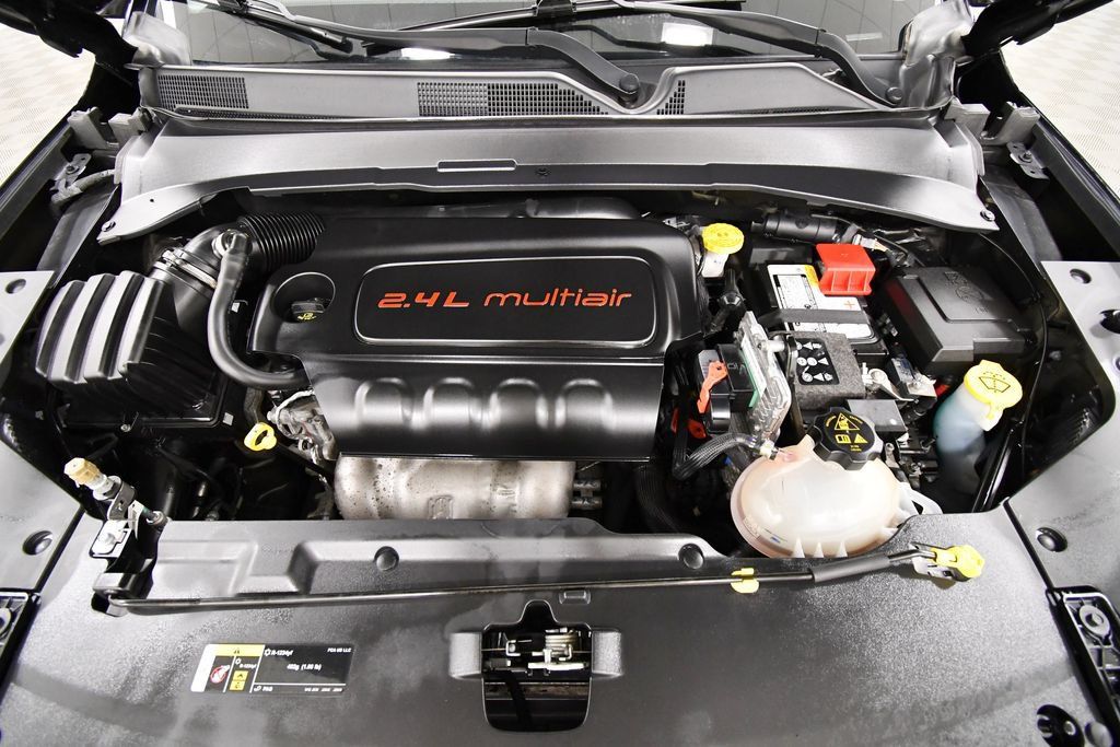 Used 2022 Jeep Compass Limited AWD/4WD image 12
