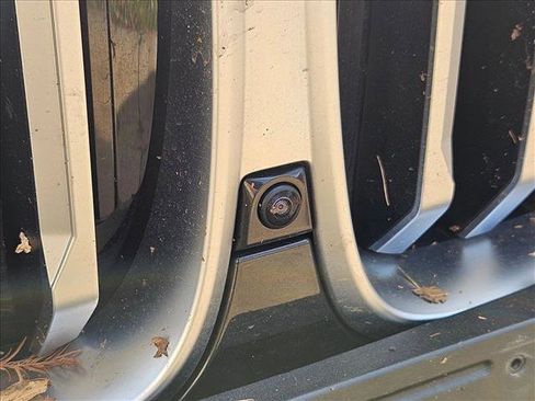 Used 2024 BMW X5 sDrive40i w/ Parking Assistance Package image 5