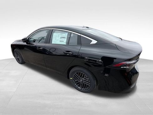 New 2026 Nissan Sentra SV w/ SV Convenience Package FWD image 6