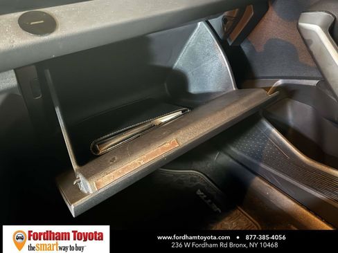 Used 2025 Volkswagen Jetta S FWD image 32