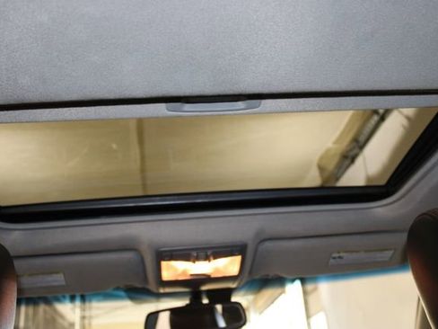 Used 2012 Toyota Avalon Limited image 13