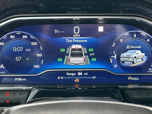 Used 2022 Chevrolet Silverado 1500 LT image 32