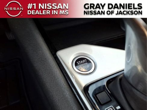 Used 2024 Nissan Altima 2.5 SV FWD image 15