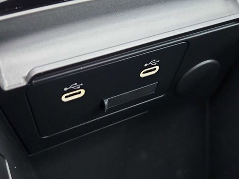 Used 2024 MAZDA MAZDA3 s image 30