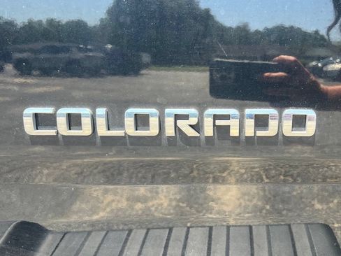 Used 2017 Chevrolet Colorado W/T w/ WT Convenience Package RWD image 7
