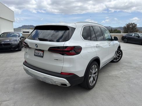 Used 2024 BMW X5 sDrive40i w/ Parking Assistance Package RWD image 4