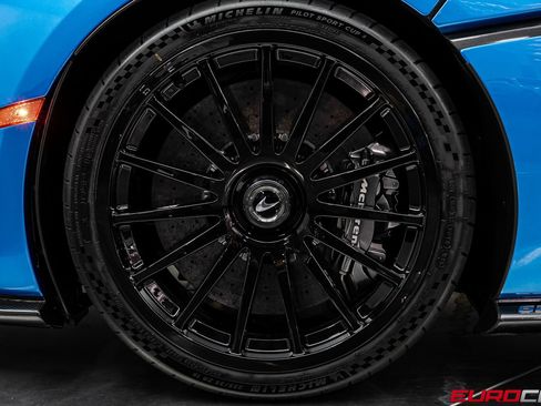 Used 2020 McLaren 620R RWD image 31