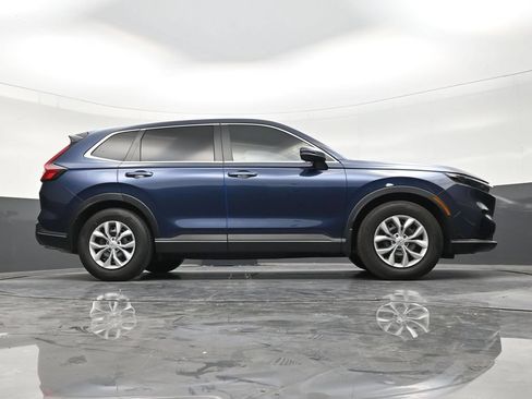 Used 2025 Honda CR-V LX image 24