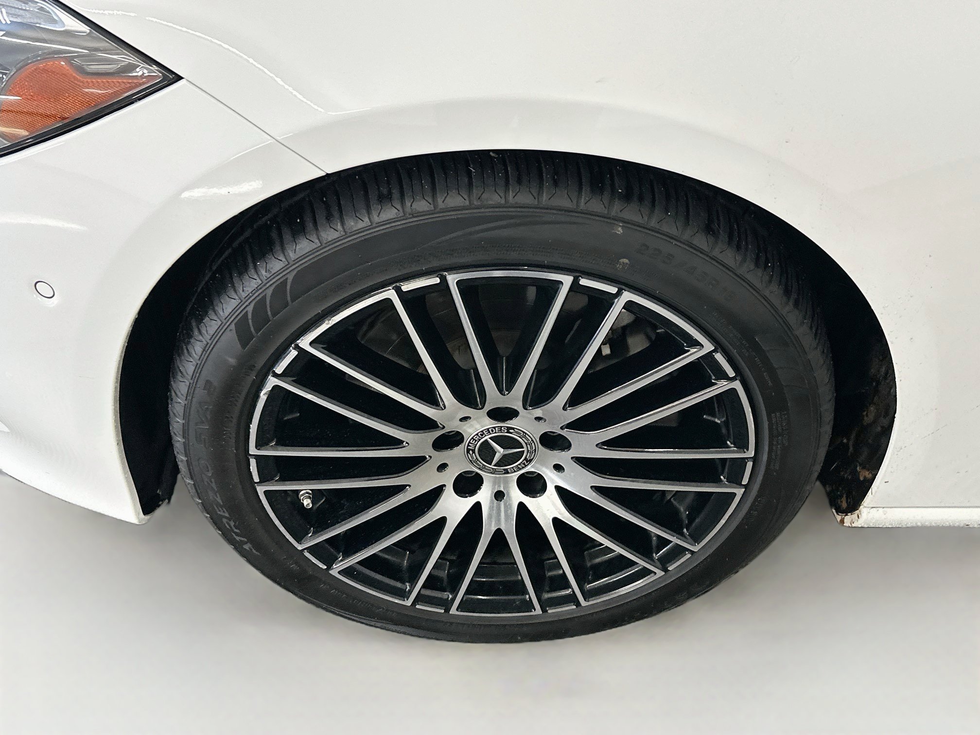 Used 2025 Mercedes-Benz C 300 4MATIC Sedan image 11