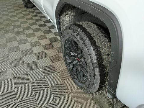 Used 2026 GMC Sierra 1500 Elevation AWD/4WD image 12
