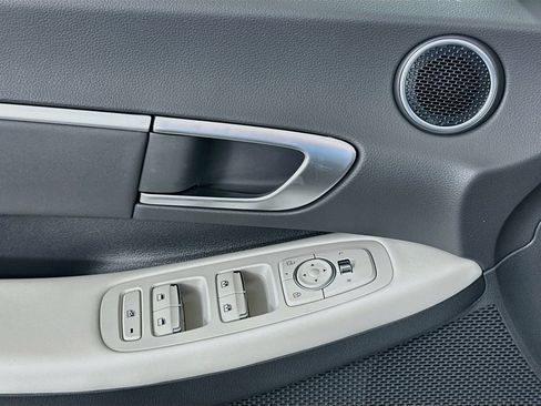 New 2026 Hyundai Sonata SEL FWD image 18
