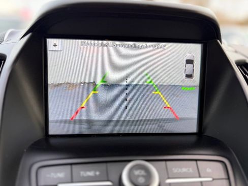 Used 2017 Ford Escape SE w/ Equipment Group 201A image 15