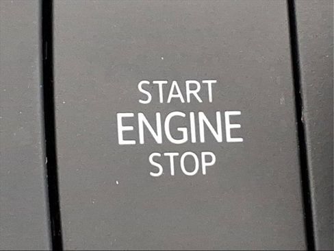 New 2026 Volkswagen Tiguan SE R-Line image 19