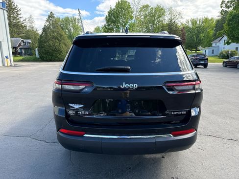 Used 2023 Jeep Grand Cherokee L Limited AWD/4WD image 4