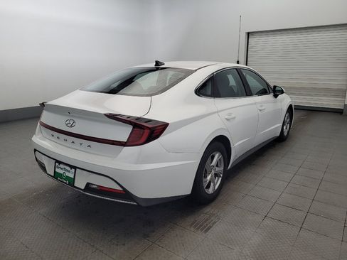 Used 2021 Hyundai Sonata SE w/ Winter Weather Package FWD image 9