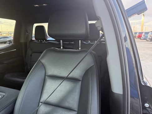 Used 2024 GMC Sierra 1500 SLT image 22