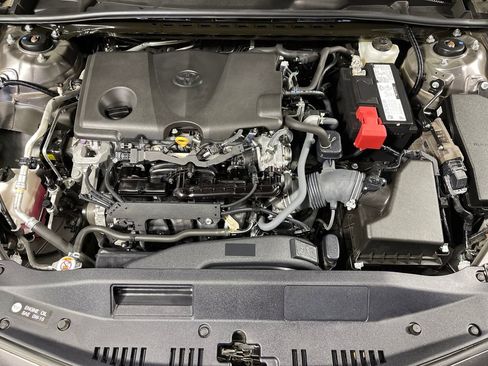 Certified 2023 Toyota Camry SE FWD image 9