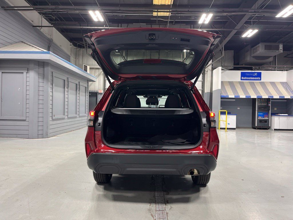 Used 2026 Subaru Forester Premium AWD/4WD image 10