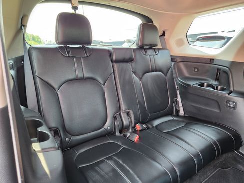 Used 2023 Honda Pilot Elite image 15