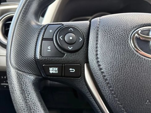 Used 2015 Toyota RAV4 LE AWD/4WD image 26