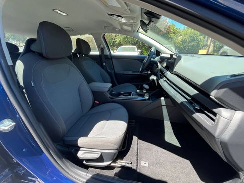 Used 2025 Kia K4 FWD image 35