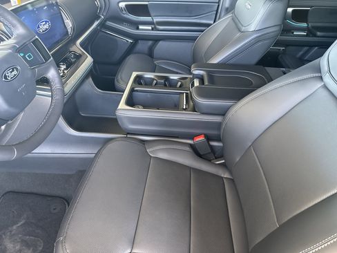New 2026 Ford Expedition Max Platinum w/ Stealth Appearance Package AWD/4WD image 22