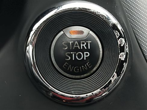 Used 2021 INFINITI Q50 Luxe image 19