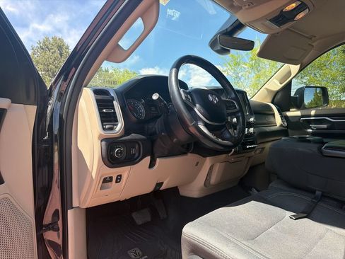 Used 2020 RAM 1500 Big Horn AWD/4WD image 15