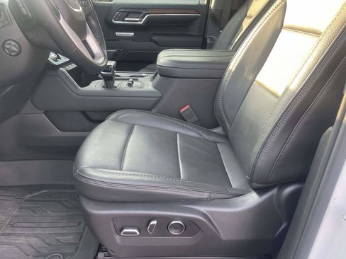 Used 2024 GMC Sierra 1500 Denali w/ Technology Package AWD/4WD image 12