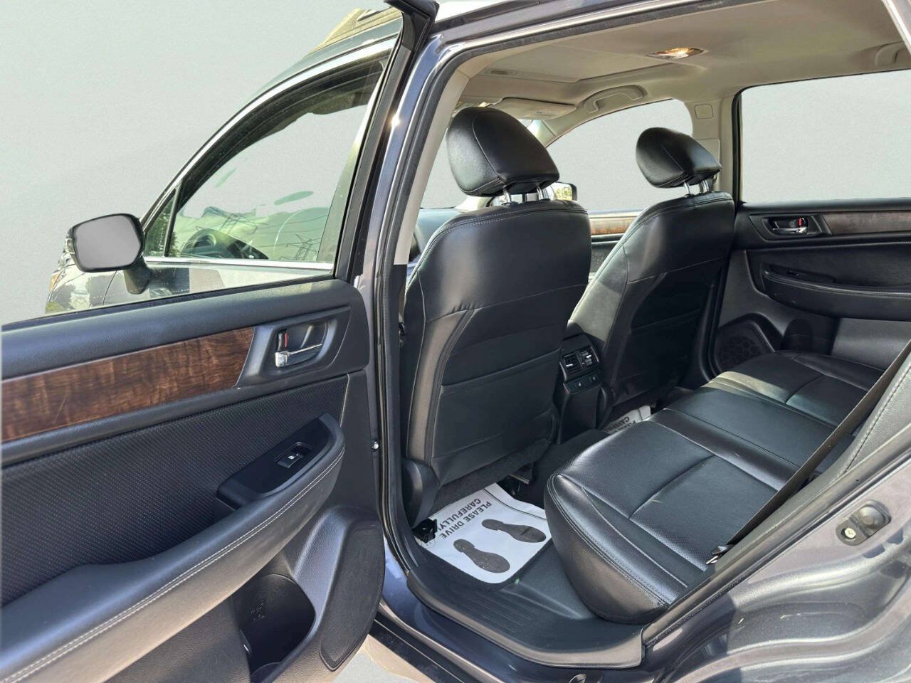 Used 2016 Subaru Outback 2.5i Limited AWD/4WD image 17