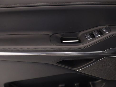 New 2025 Lincoln Navigator Reserve image 17