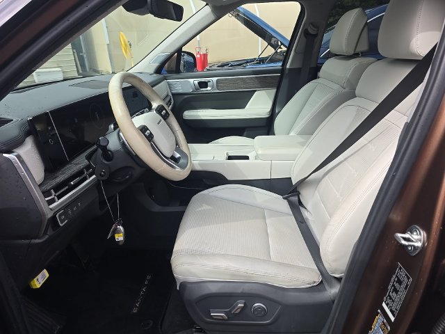 Used 2024 Hyundai Santa Fe Limited FWD image 9