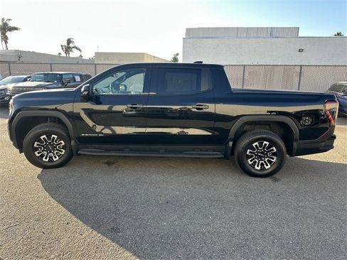 Used 2026 GMC Sierra EV Elevation image 7