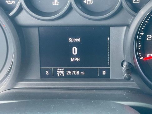 Used 2024 Chevrolet Silverado 1500 Custom w/ Turbomax Blackout Package image 31