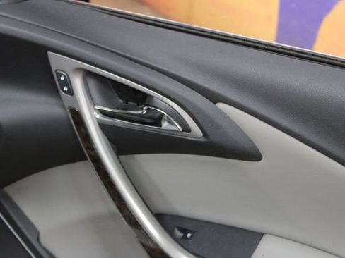 Used 2012 Buick Verano FWD image 11