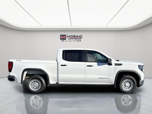 Used 2024 GMC Sierra 1500 Pro w/ Pro Value Package image 2